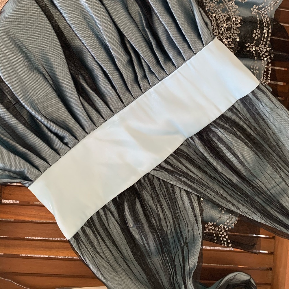 Formal - Picture 3 of 3